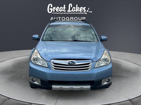 Used 2011 Subaru Outback 2.5i Limited w/ PWR Moonroof Pkg AWD/4WD image 8