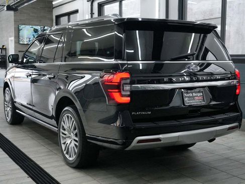 Used 2022 Ford Expedition Max Platinum AWD/4WD image 6
