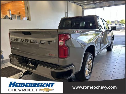 Used 2024 Chevrolet Silverado 1500 RST w/ Convenience Package II AWD/4WD image 4