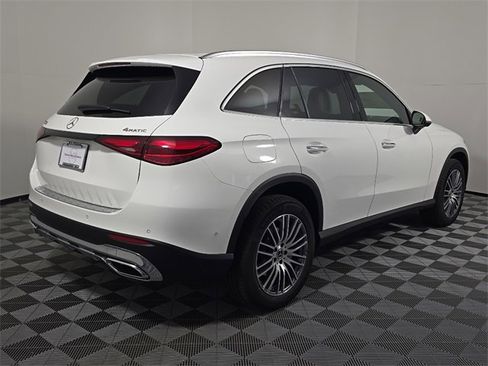 Used 2026 Mercedes-Benz GLC 300 4MATIC image 7