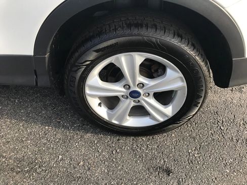 Used 2016 Ford Escape SE image 38