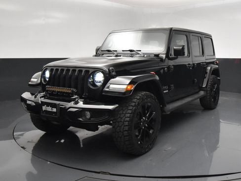 Used 2021 Jeep Wrangler Unlimited Sahara AWD/4WD image 2