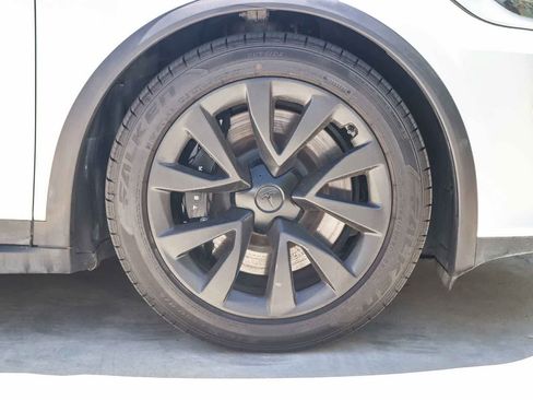 Used 2022 Tesla Model X Plaid AWD/4WD image 9