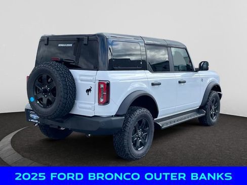 New 2025 Ford Bronco Outer Banks image 6
