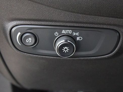 Used 2024 Chevrolet Equinox LS w/ LS Convenience Package AWD/4WD image 26