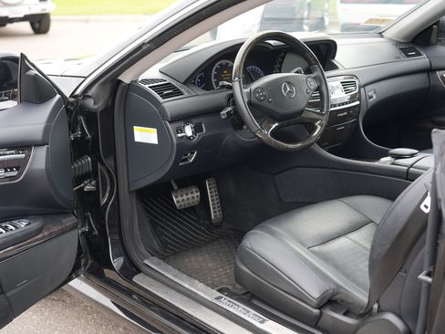 Used 2014 Mercedes-Benz CL 550 4MATIC image 18