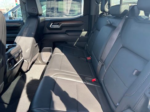 Used 2024 GMC Sierra 1500 Denali w/ Denali Reserve Package image 17