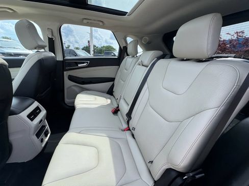 Certified 2022 Ford Edge Titanium w/ Equipment Group 301A AWD/4WD image 27