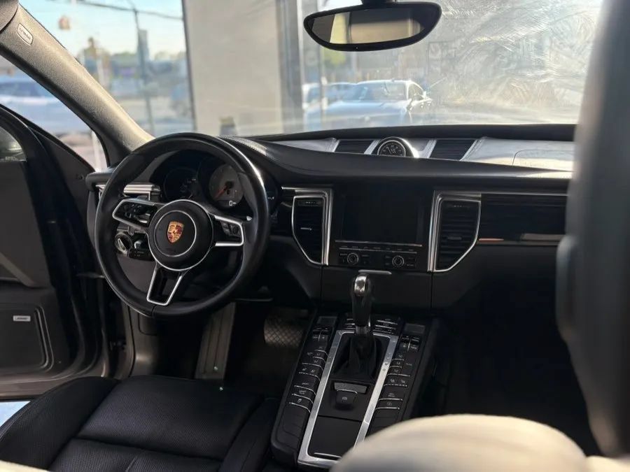 Used 2016 Porsche Macan S AWD/4WD image 12