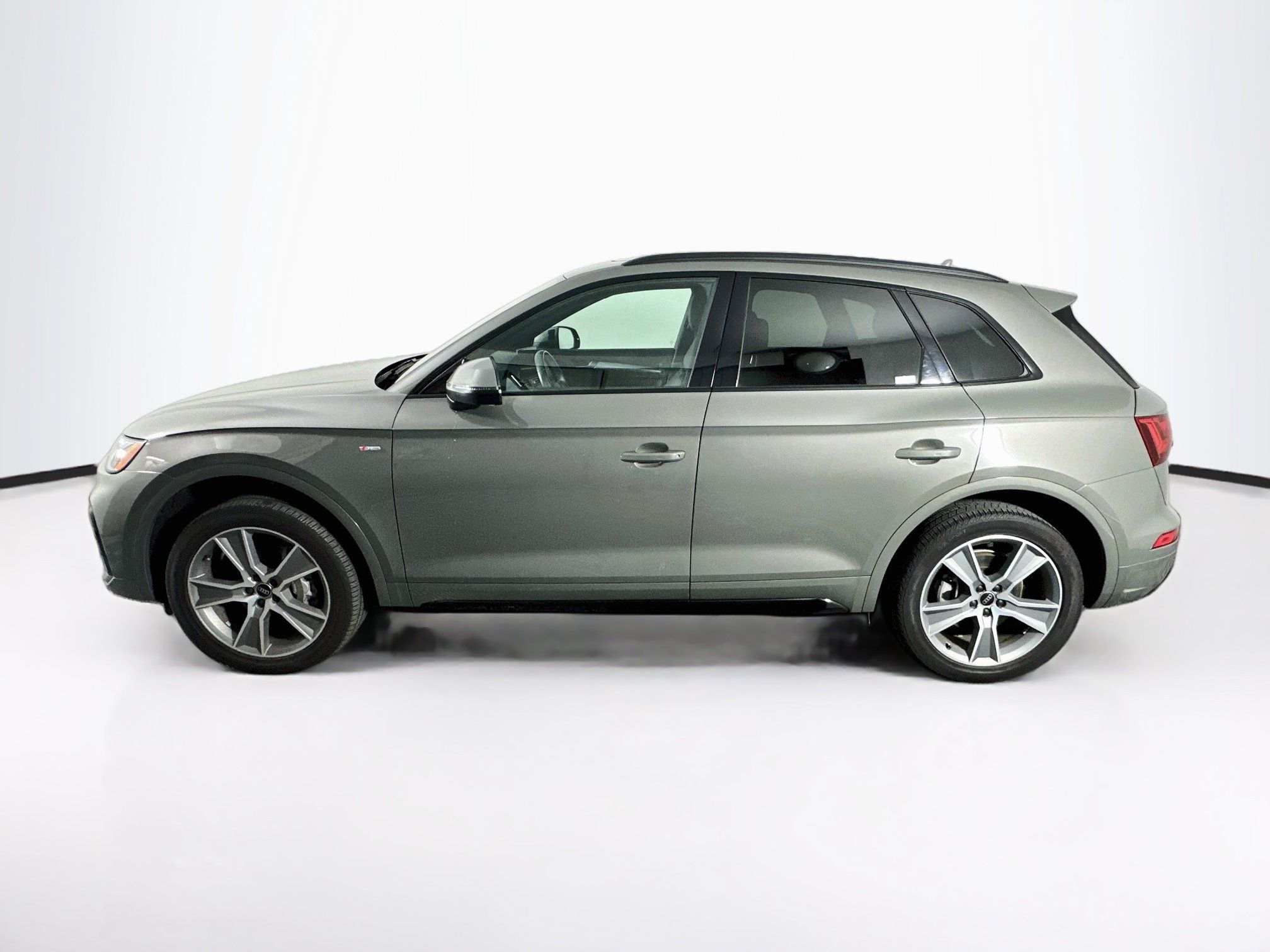 Used 2025 Audi Q5 2.0T Premium AWD/4WD image 4