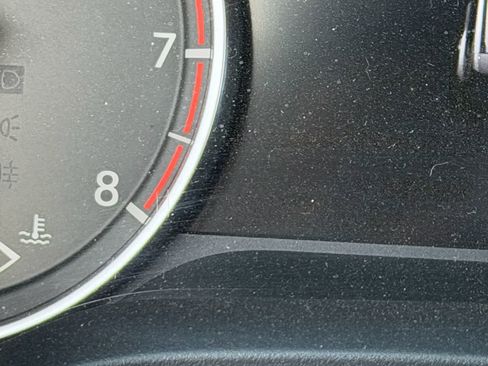 Used 2023 Nissan Rogue SV FWD image 8