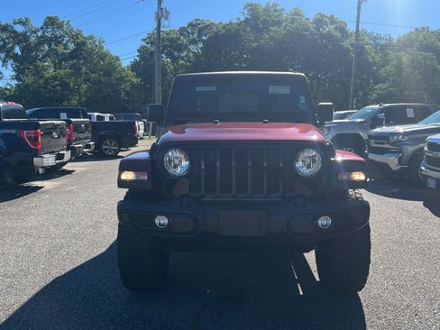 Used 2021 Jeep Gladiator Sport AWD/4WD image 8