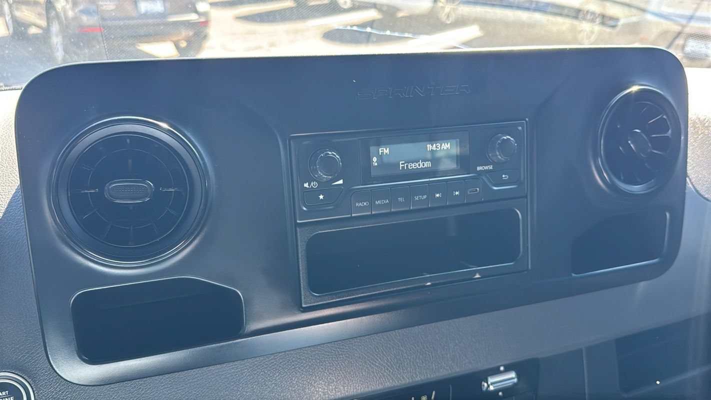 Used 2019 Mercedes-Benz Sprinter 144 image 23