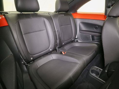 Used 2016 Volkswagen Beetle 1.8T FWD image 17