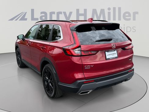 Used 2023 Honda CR-V Sport Touring image 3