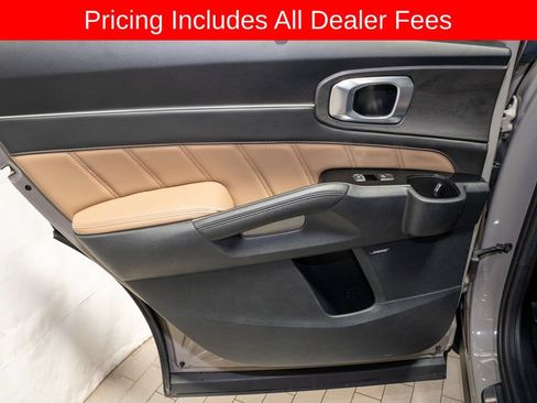 Certified 2024 Kia Sorento SX Prestige w/ Olive Brown Leather Package AWD/4WD image 12