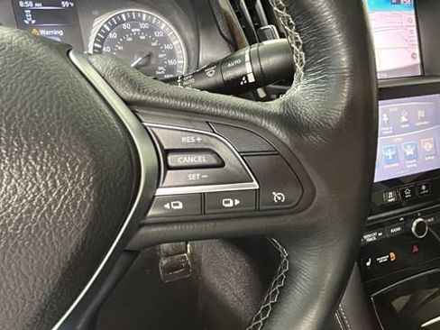 Used 2018 INFINITI Q50 Luxe w/ Essential Package (3.0T Luxe) AWD/4WD image 17