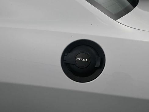 Used 2019 Dodge Challenger R/T w/ Driver Convenience Group RWD image 11