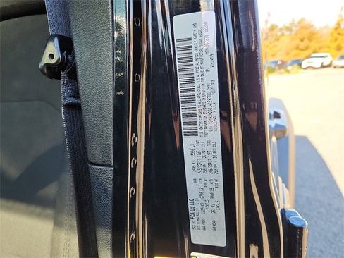 Used 2018 Jeep Wrangler Unlimited Sport S image 33