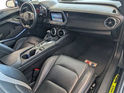 Certified 2021 Chevrolet Camaro LT RWD image 13
