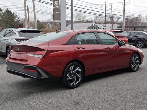 Certified 2025 Hyundai Elantra Sport image 5