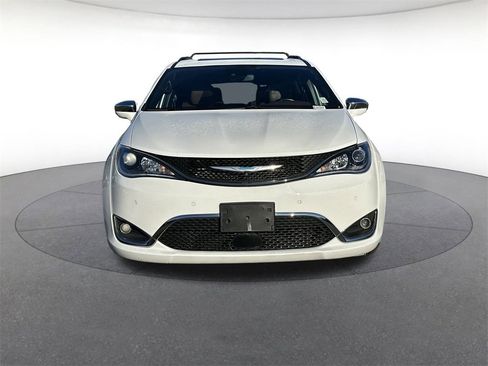 Certified 2020 Chrysler Pacifica Limited w/ Advanced Safetytec Group image 8