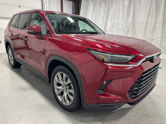Used 2025 Toyota Grand Highlander Limited video 1