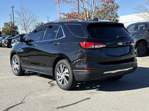 Used 2023 Chevrolet Equinox Premier image 3