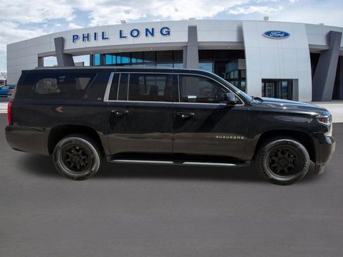 Used 2018 Chevrolet Suburban LT image 7