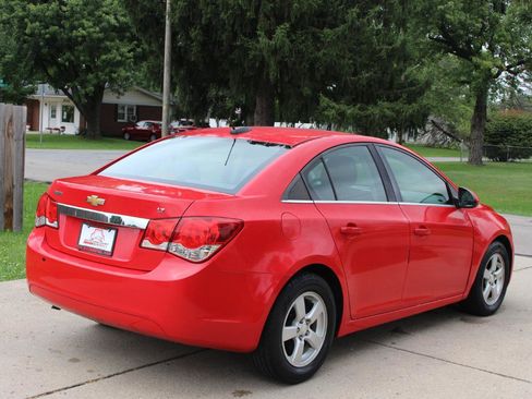 Used 2015 Chevrolet Cruze LT FWD image 10