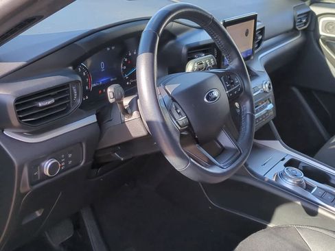 Used 2020 Ford Explorer XLT w/ Class III Trailer Tow Package image 10