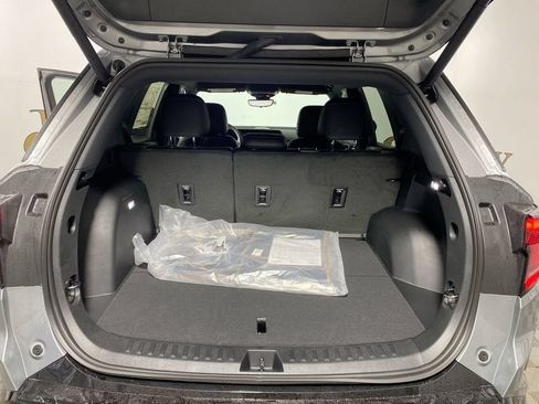 Used 2026 GMC Terrain AT4 w/ Convenience Package III AWD/4WD image 23