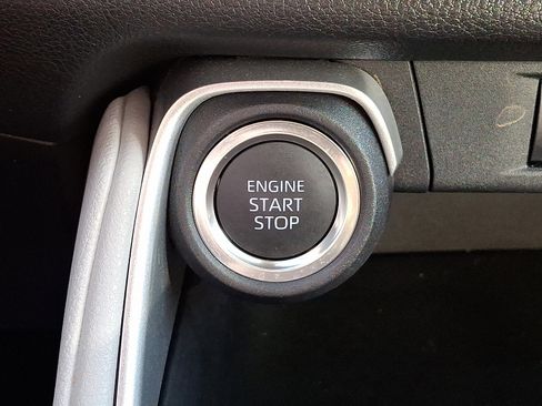 Certified 2025 Toyota Grand Highlander XLE image 24