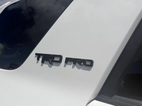 Used 2017 Toyota 4Runner TRD Pro AWD/4WD image 9