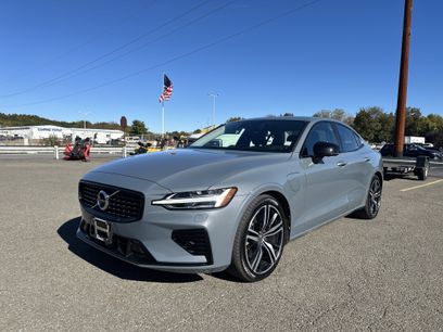 Used 2022 Volvo S60 T8 R-Design Expression w/ Advanced Package