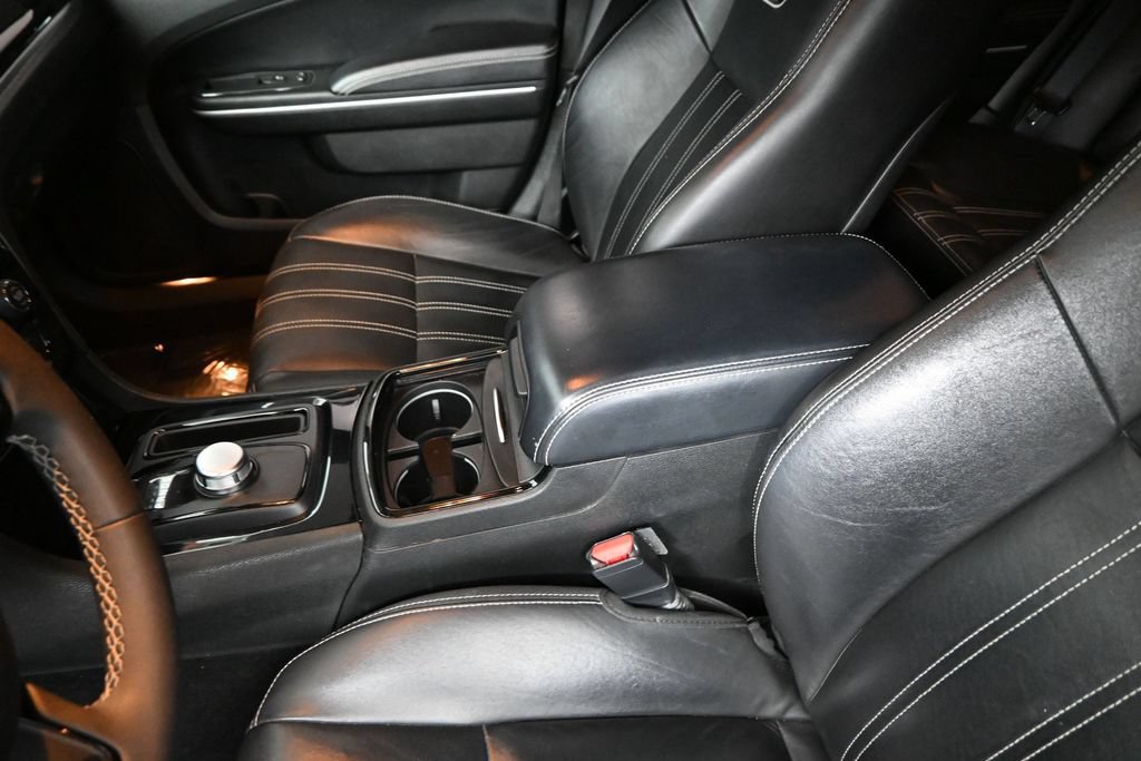 Used 2023 Chrysler 300 S RWD image 10
