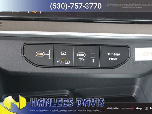 New 2026 Kia Carnival EX image 25