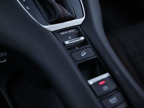 Certified 2025 Honda HR-V Sport image 40