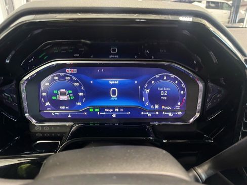 Used 2024 Chevrolet Silverado 2500 LT image 26