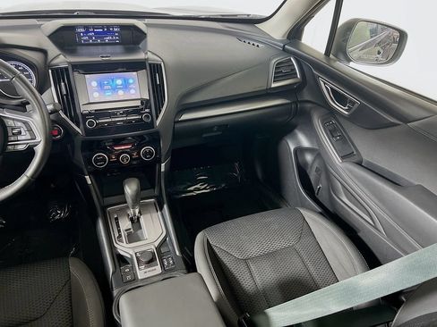 Used 2021 Subaru Forester Premium AWD/4WD image 21