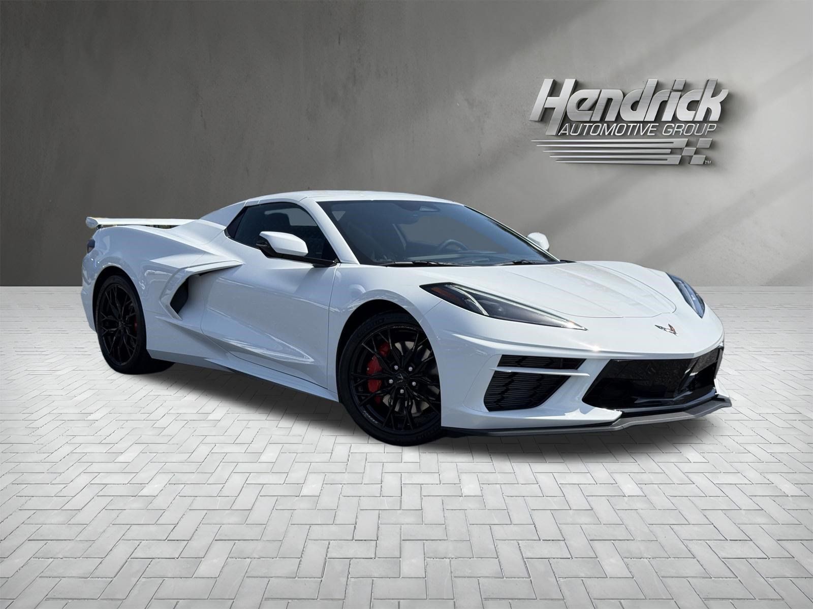 Used 2026 Chevrolet Corvette Stingray Convertible w/ Z51 Performance Package RWD image 2
