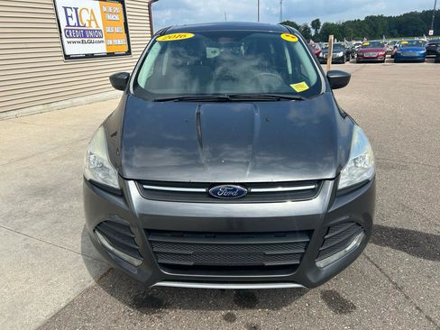 Used 2016 Ford Escape SE AWD/4WD image 2