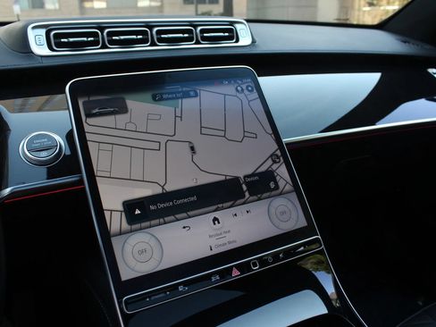 Used 2022 Mercedes-Benz S 500 4MATIC image 34