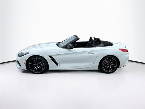 Used 2023 BMW Z4 sDrive30i w/ Premium Package image 4