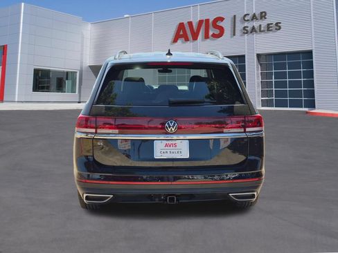 Used 2025 Volkswagen Atlas SE FWD image 7