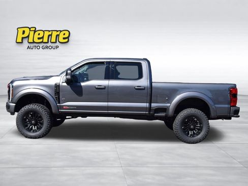 New 2025 Ford F250 XLT w/ Black Appearance Package image 5