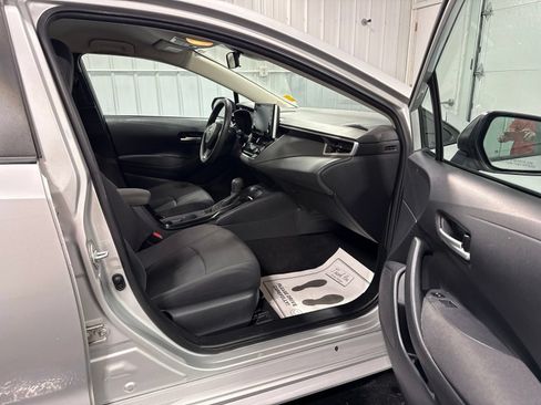 Used 2020 Toyota Corolla LE FWD image 10