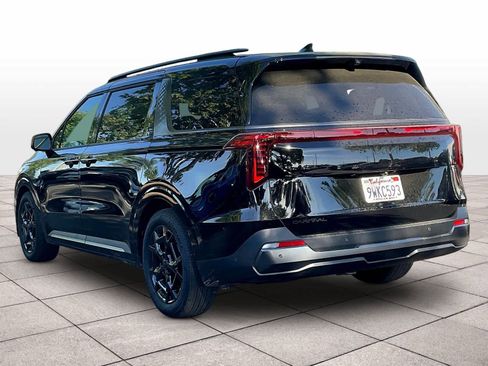 Used 2026 Kia Carnival SX Prestige image 12