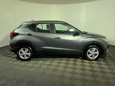 Certified 2025 Nissan Kicks Play S FWD image 8