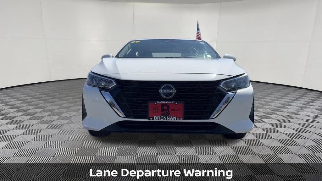 Used 2024 Nissan Sentra SV FWD image 9